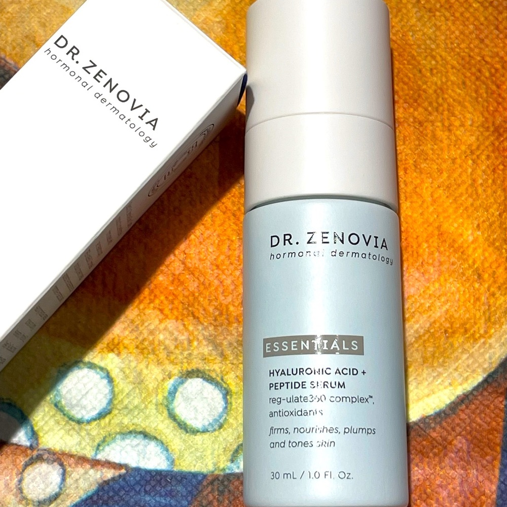 Dr. Zenobia - Hyaluronic Acid + Peptide Serum